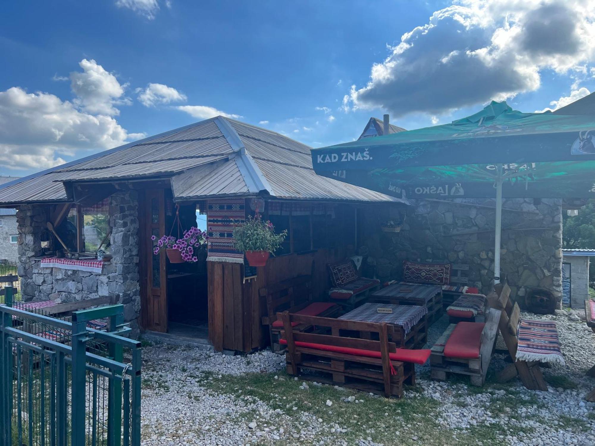 Kod Kapetana Tea Gornji Lukomir Exterior foto