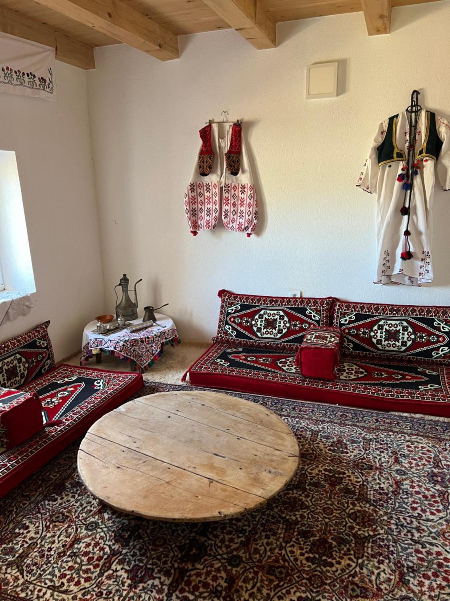 Kod Kapetana Tea Gornji Lukomir Exterior foto